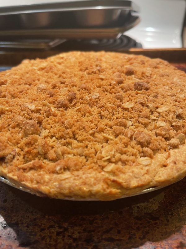 I Lastly Tried President’s Selection Plant-Primarily based Apple Crumble Pie